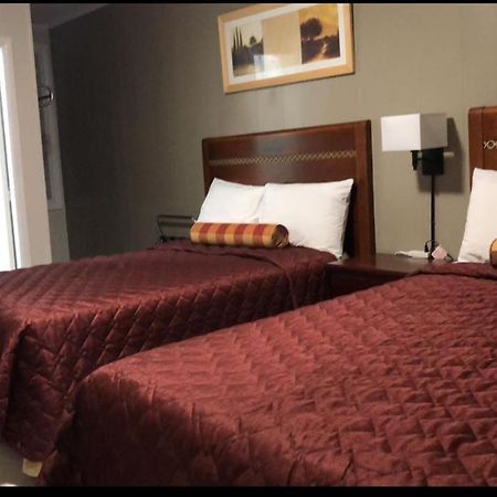 Traveller'S Motel Парри-Саунд Экстерьер фото