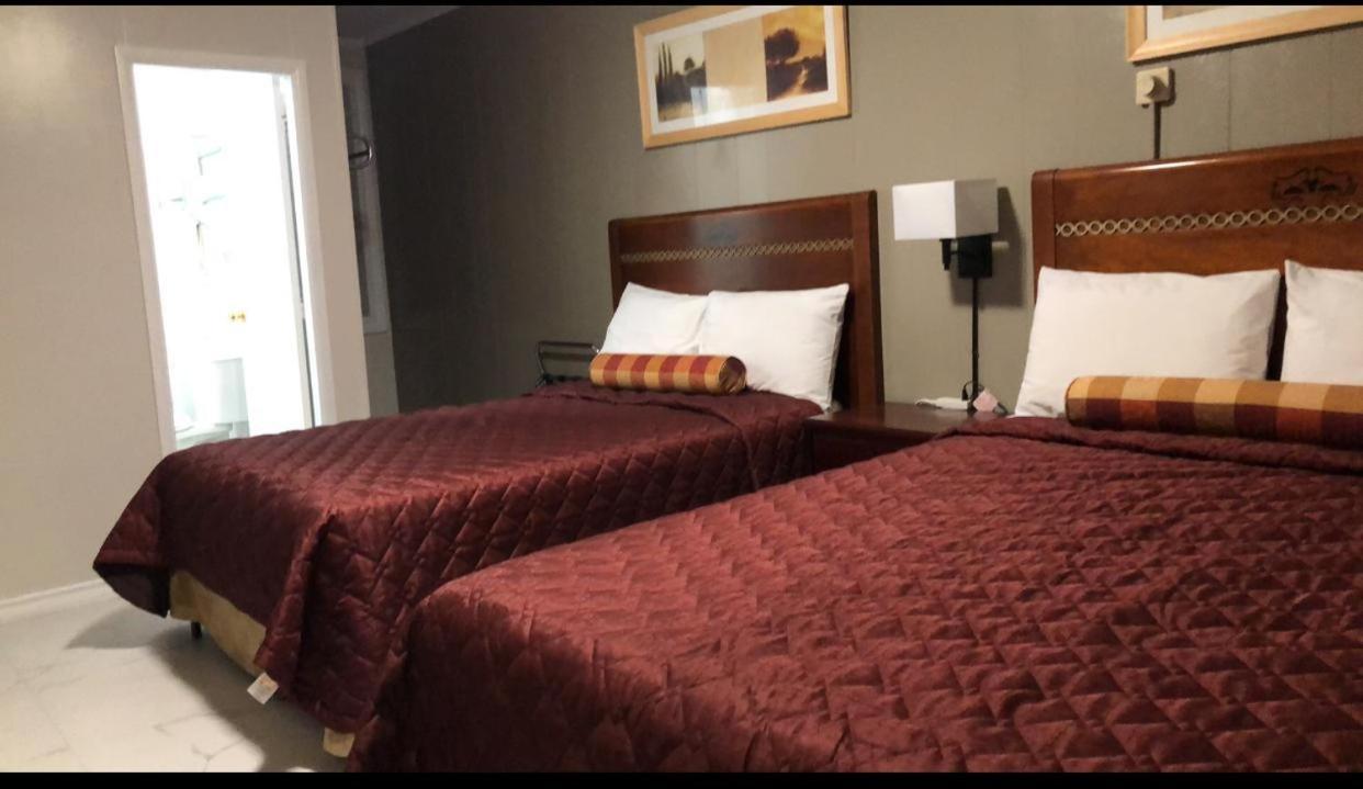 Traveller'S Motel Парри-Саунд Экстерьер фото
